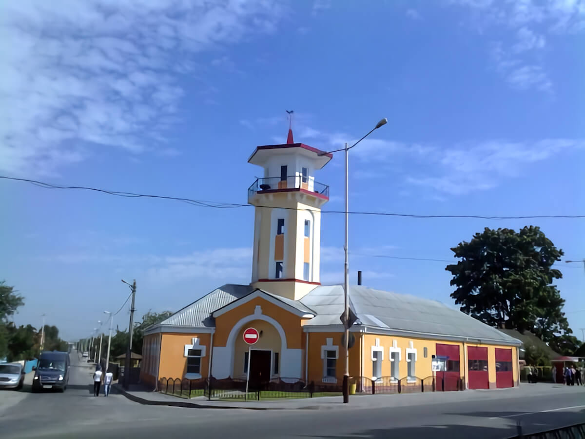 Отделение МЧС с наблюдательной башней